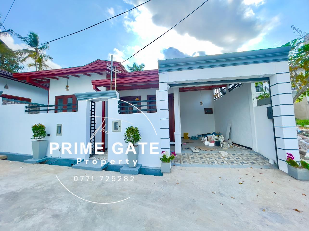 Brand New Single Storey Solid House In Piliyandala