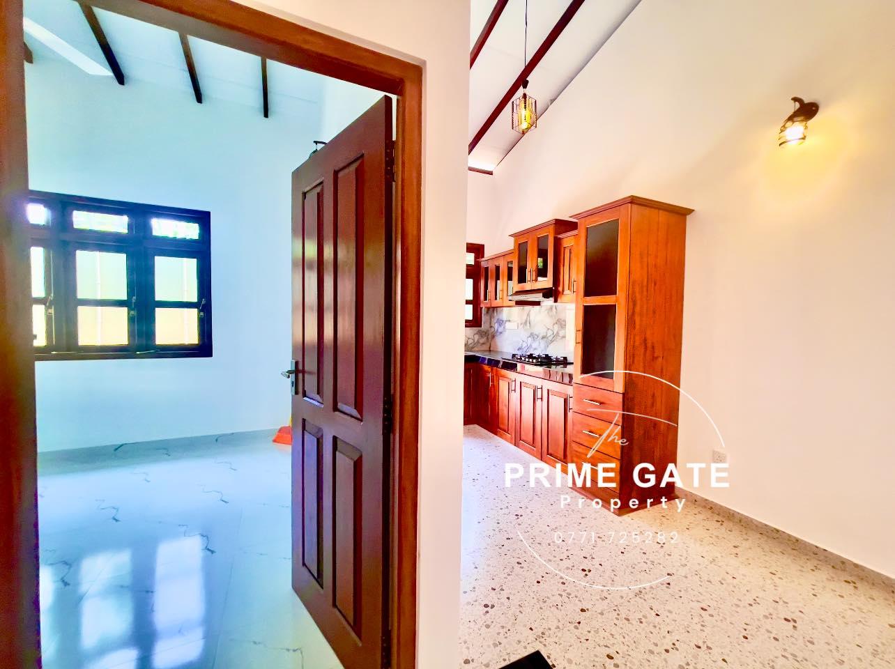 Modern New House for Sale – Prime Location