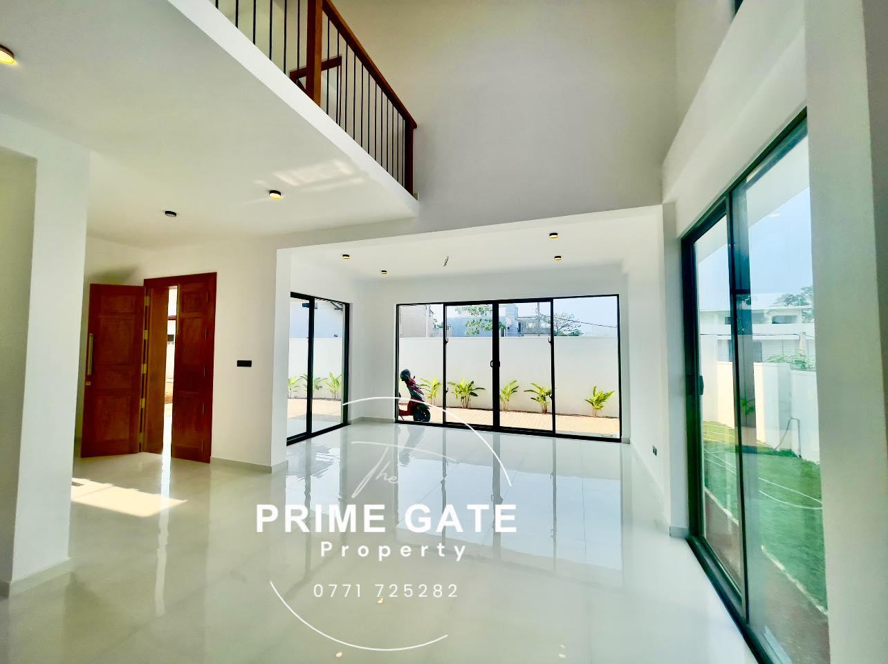 Brand New Three-Storey Luxury Double Hight Modern Design House For Sale In Piliyandala