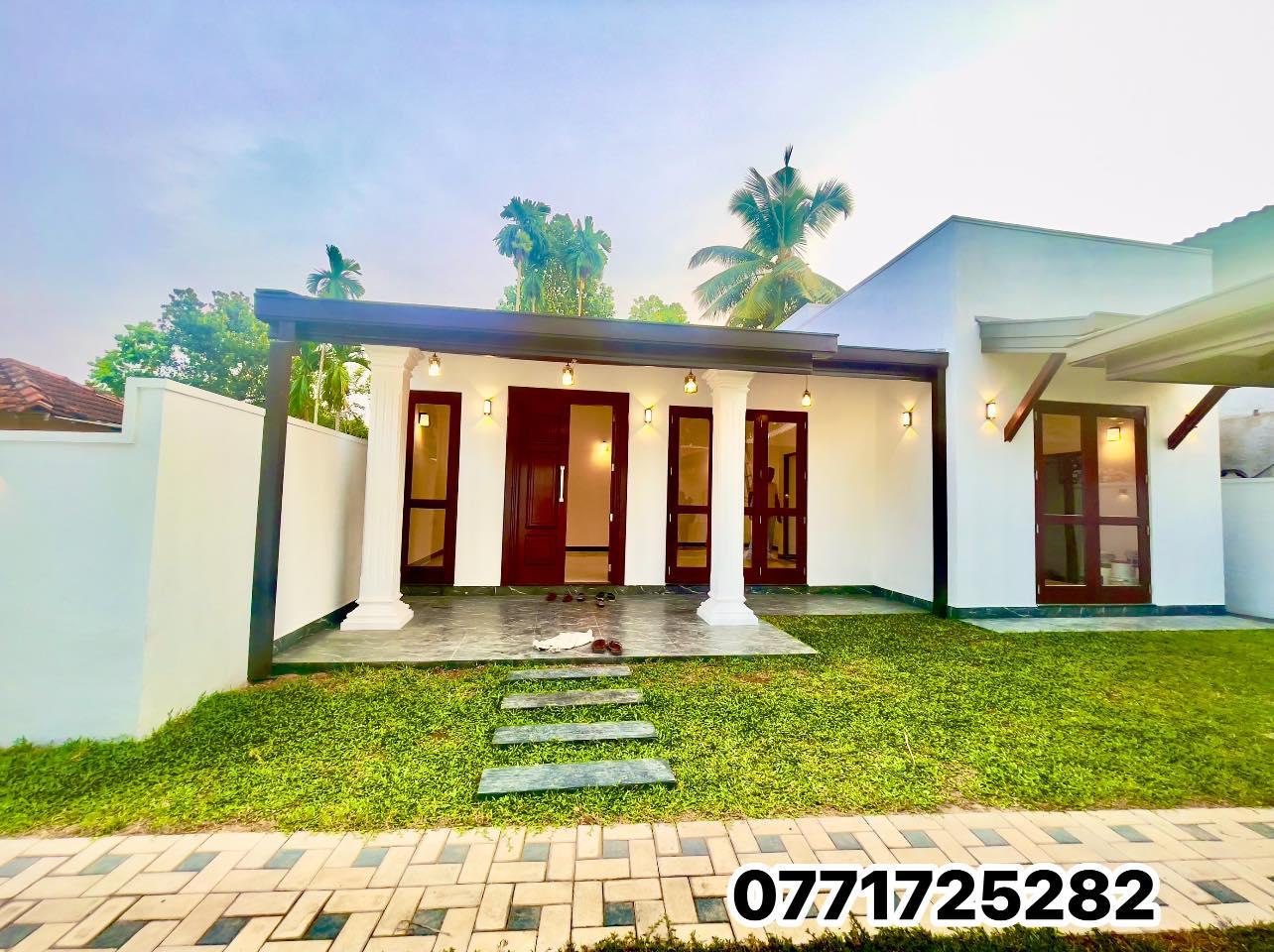 Architecture Design Brand New Single-Storey House in Polgasowita