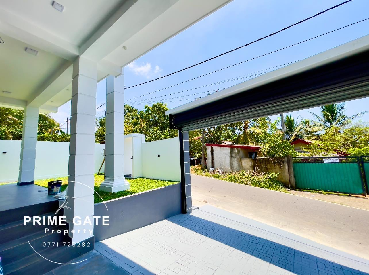 Luxury 3-Storey House for Sale – Kesbewa