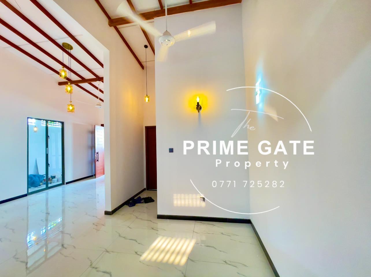 Brand New Single Storey Solid House In Piliyandala