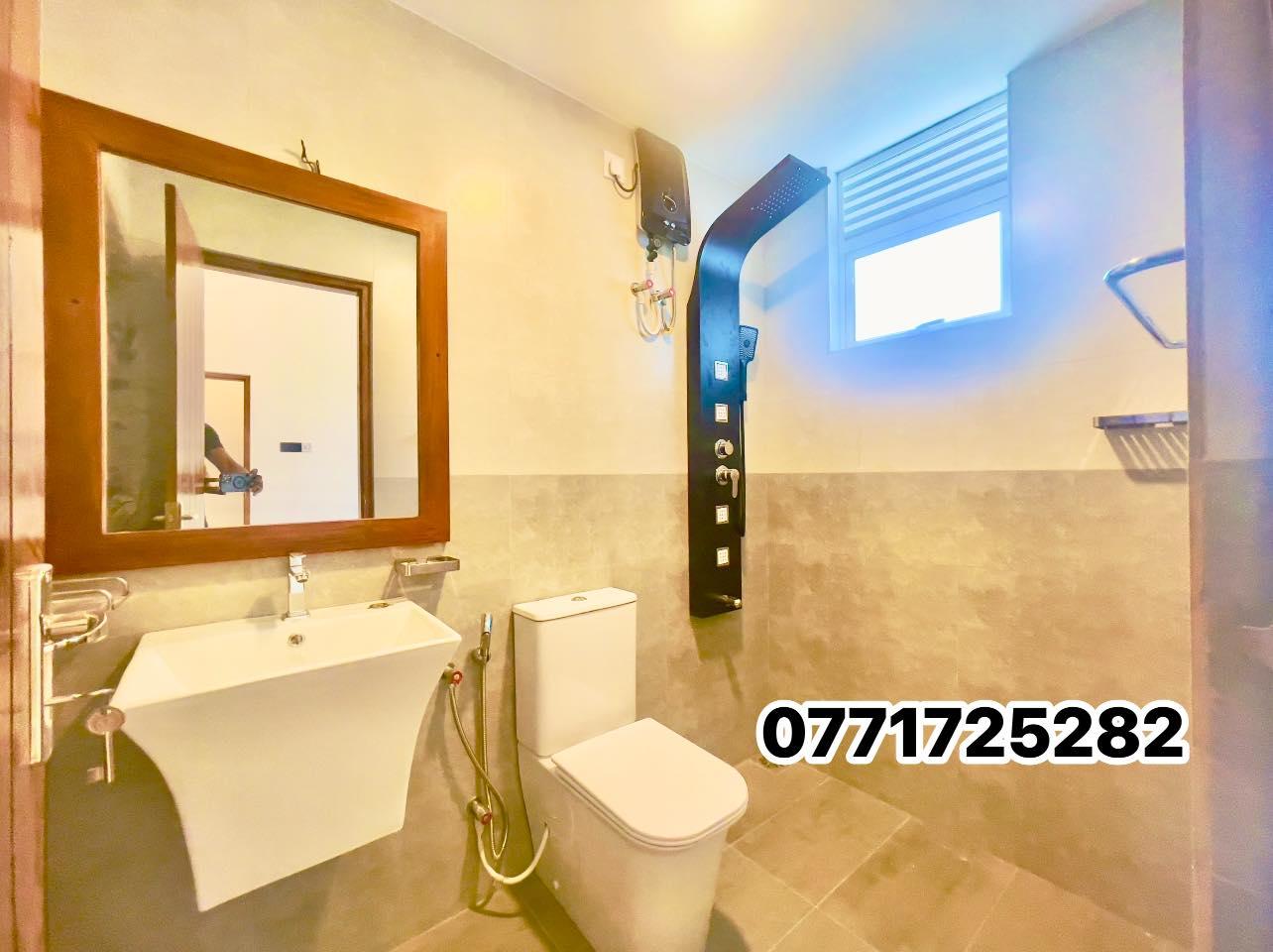 Architecture Design Brand New Single-Storey House in Polgasowita