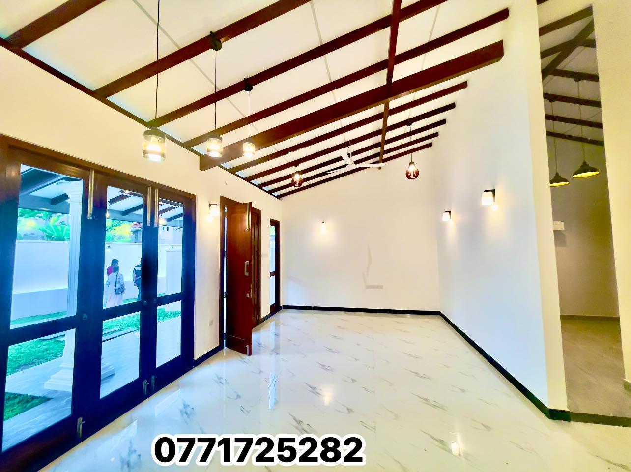 Architecture Design Brand New Single-Storey House in Polgasowita