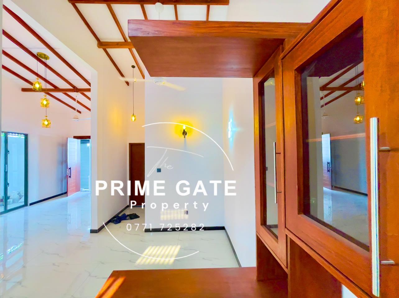 Brand New Single Storey Solid House In Piliyandala