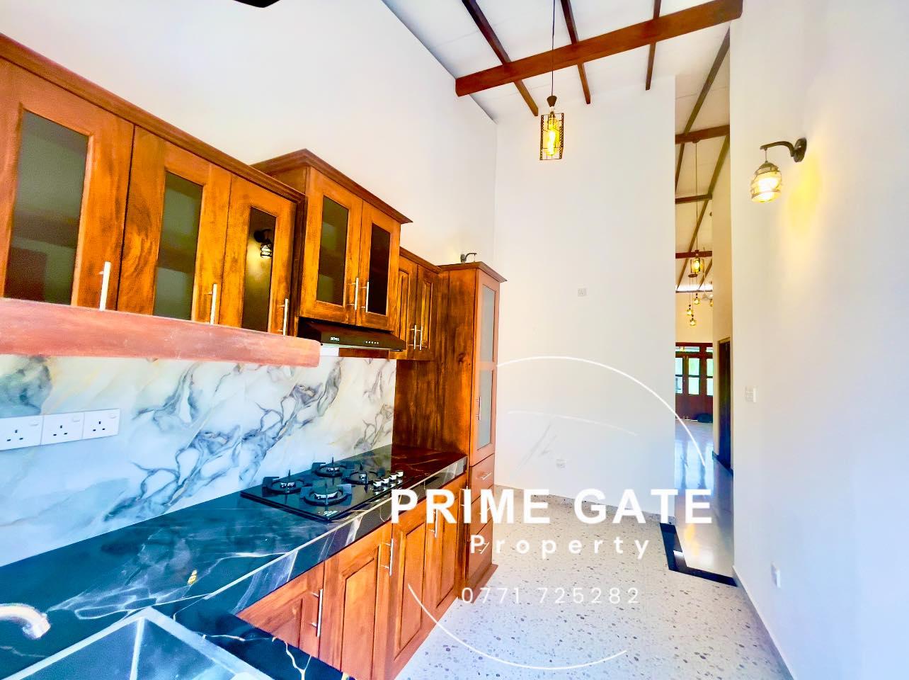 Modern New House for Sale – Prime Location