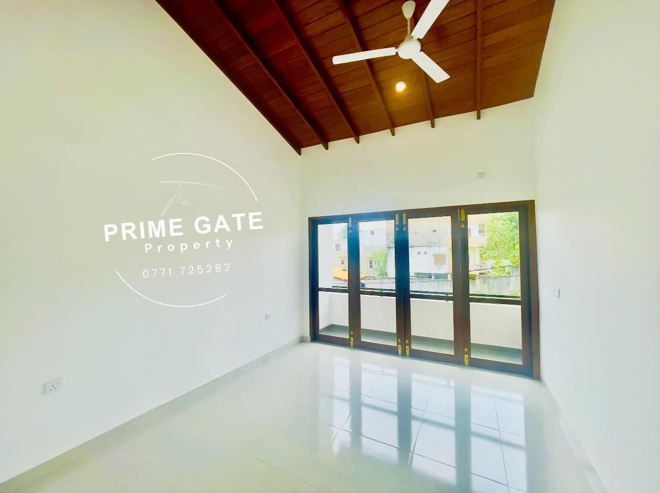 Luxury 2-Storey House – Piliyandala / Polgasowita