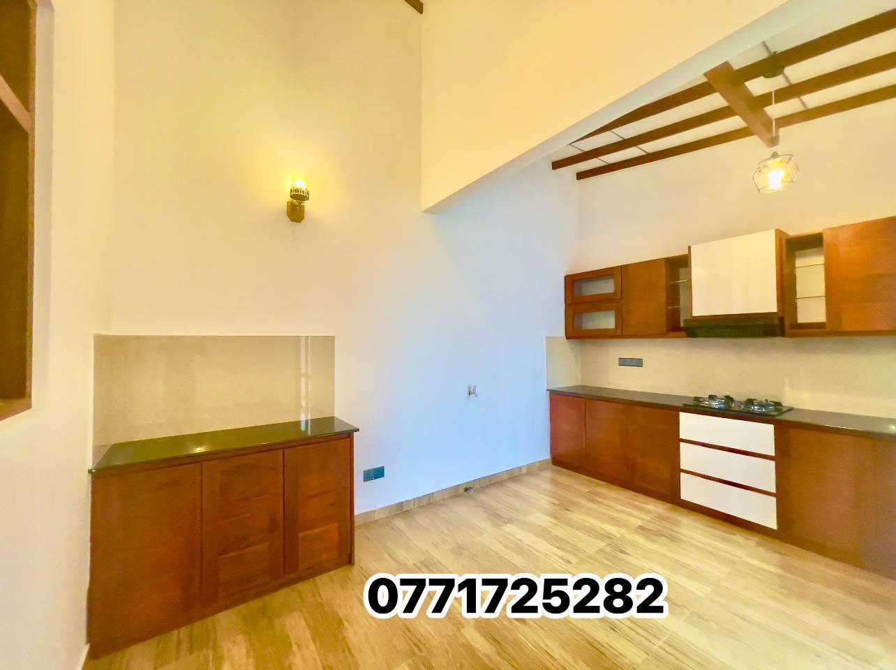 Architecture Design Brand New Single-Storey House in Polgasowita