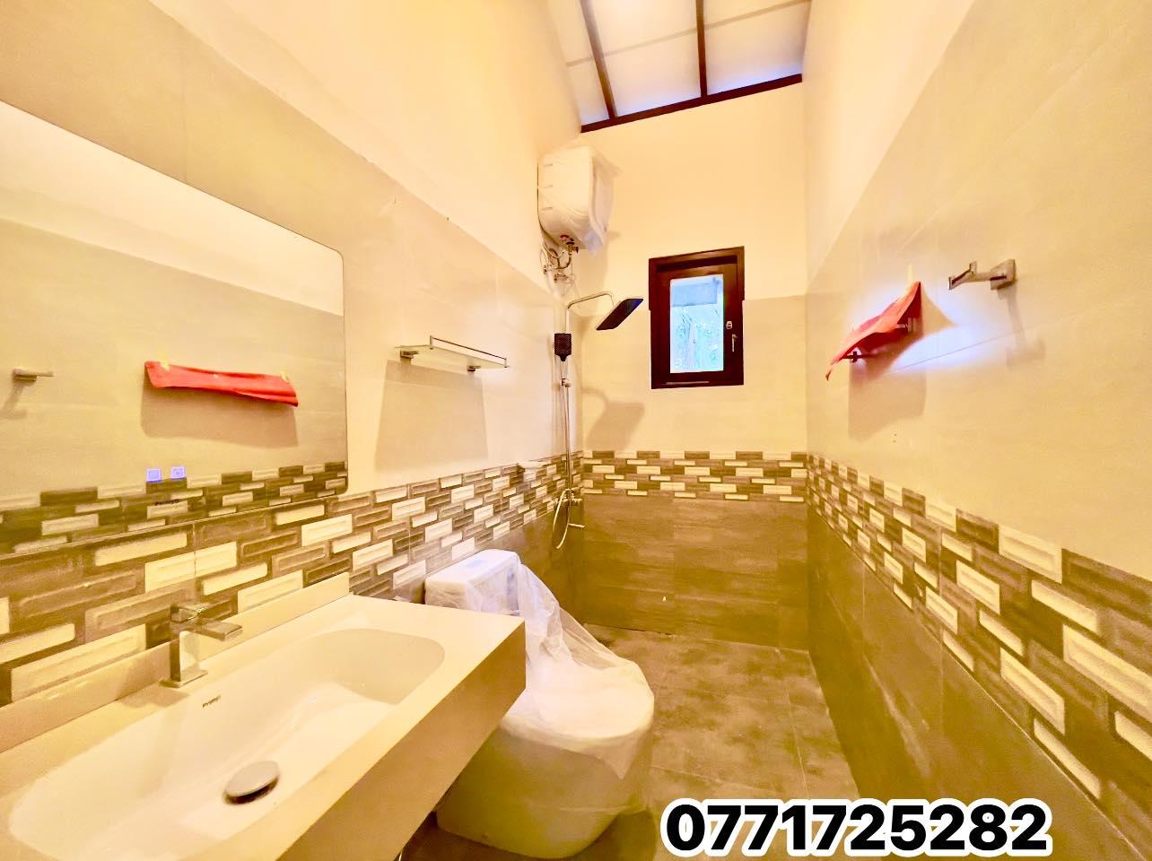 Architecture Design Brand New Single-Storey House in Polgasowita