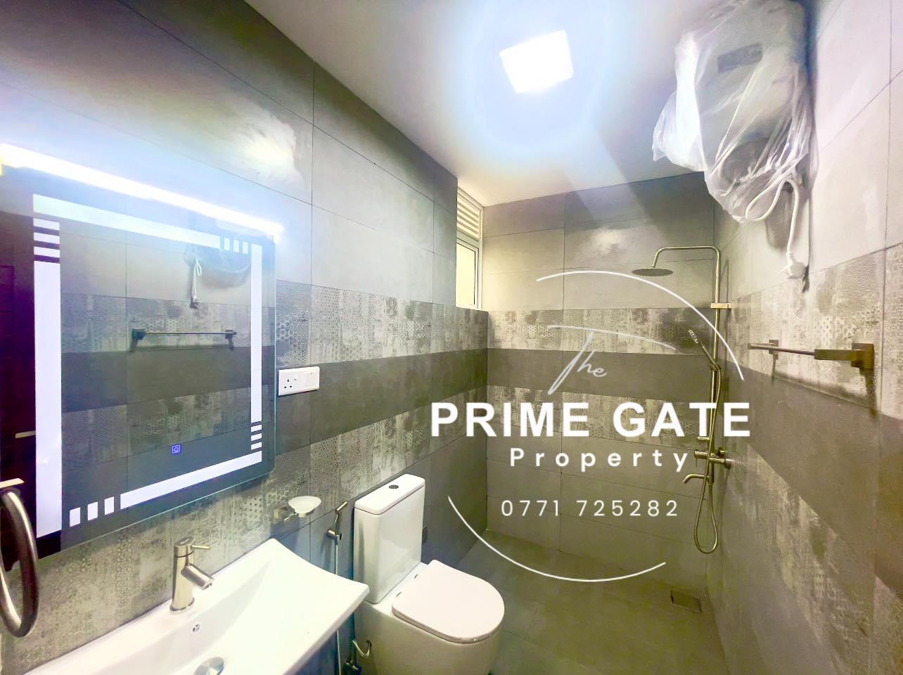 Architecture Design Brand New Single-Storey House in Polgasowita