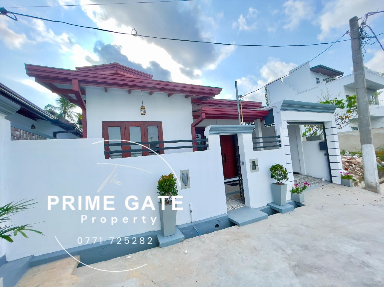 Brand New Single Storey Solid House In Piliyandala