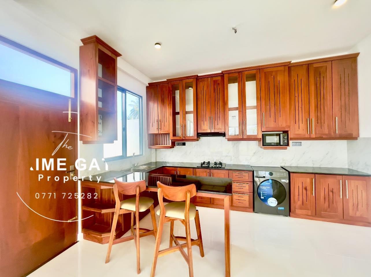 Brand New Three-Storey Luxury Double Hight Modern Design House For Sale In Piliyandala