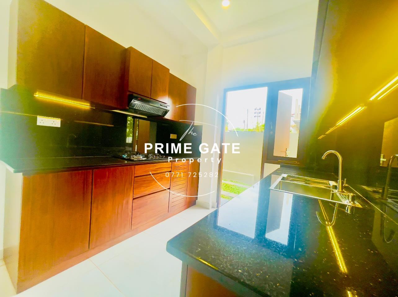 Luxury 2-Storey House – Piliyandala / Polgasowita