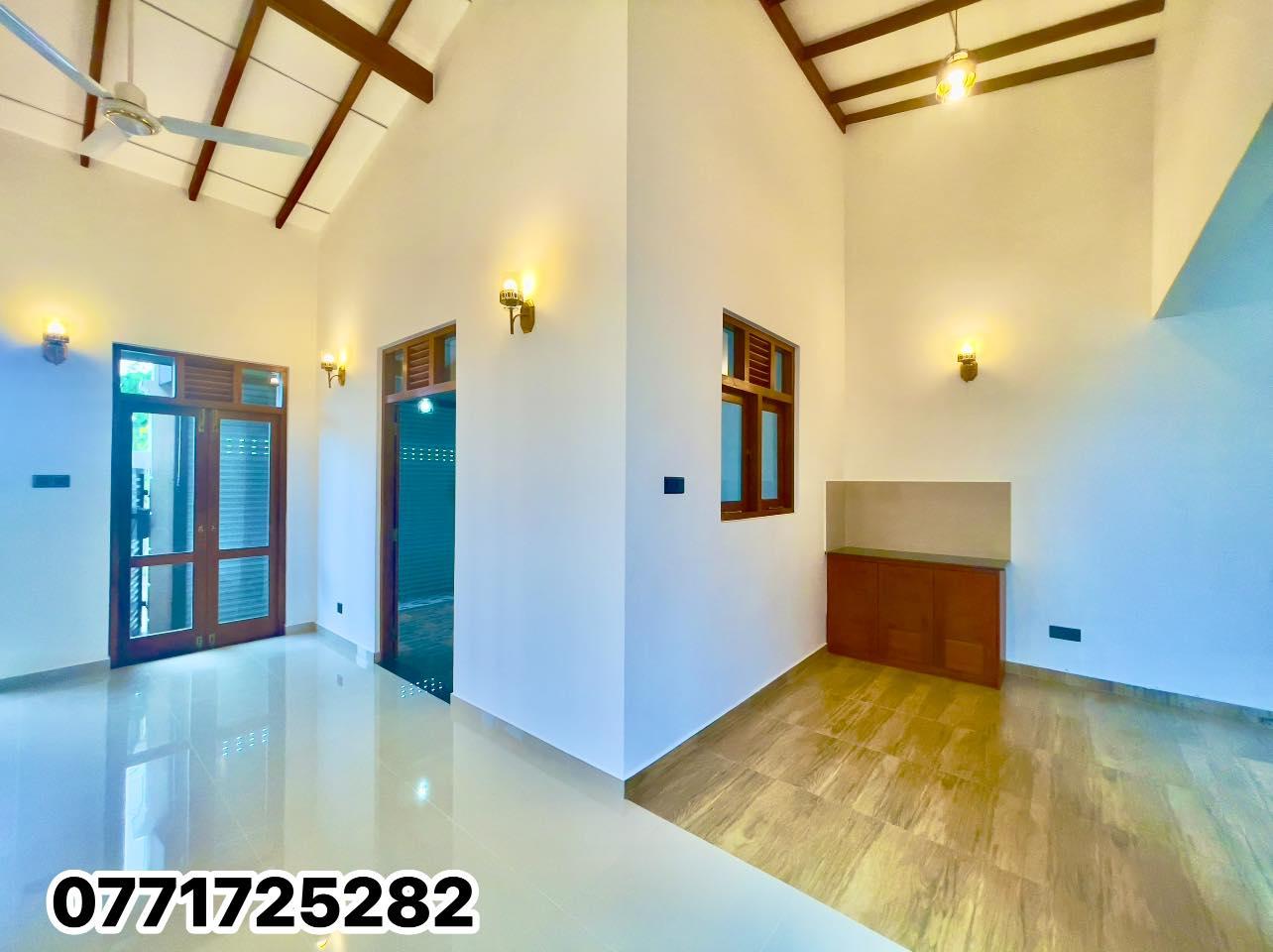 Architecture Design Brand New Single-Storey House in Polgasowita