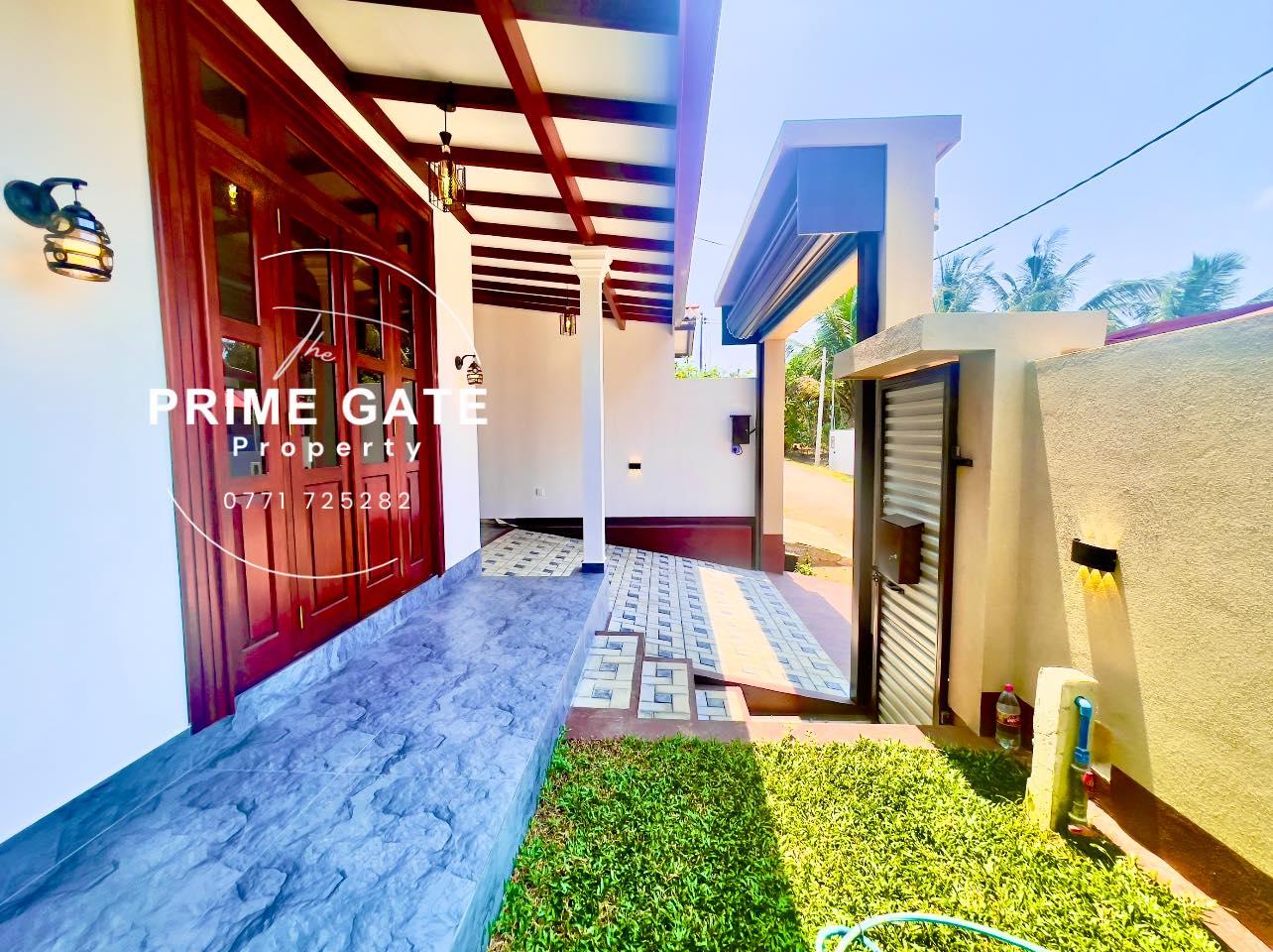 Modern New House for Sale – Prime Location