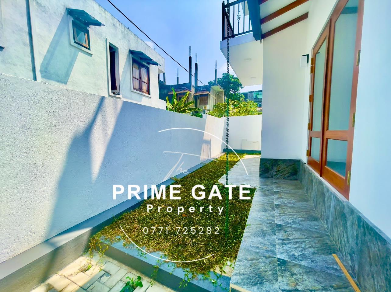 Luxury 2-Storey House for Sale – Piliyandala