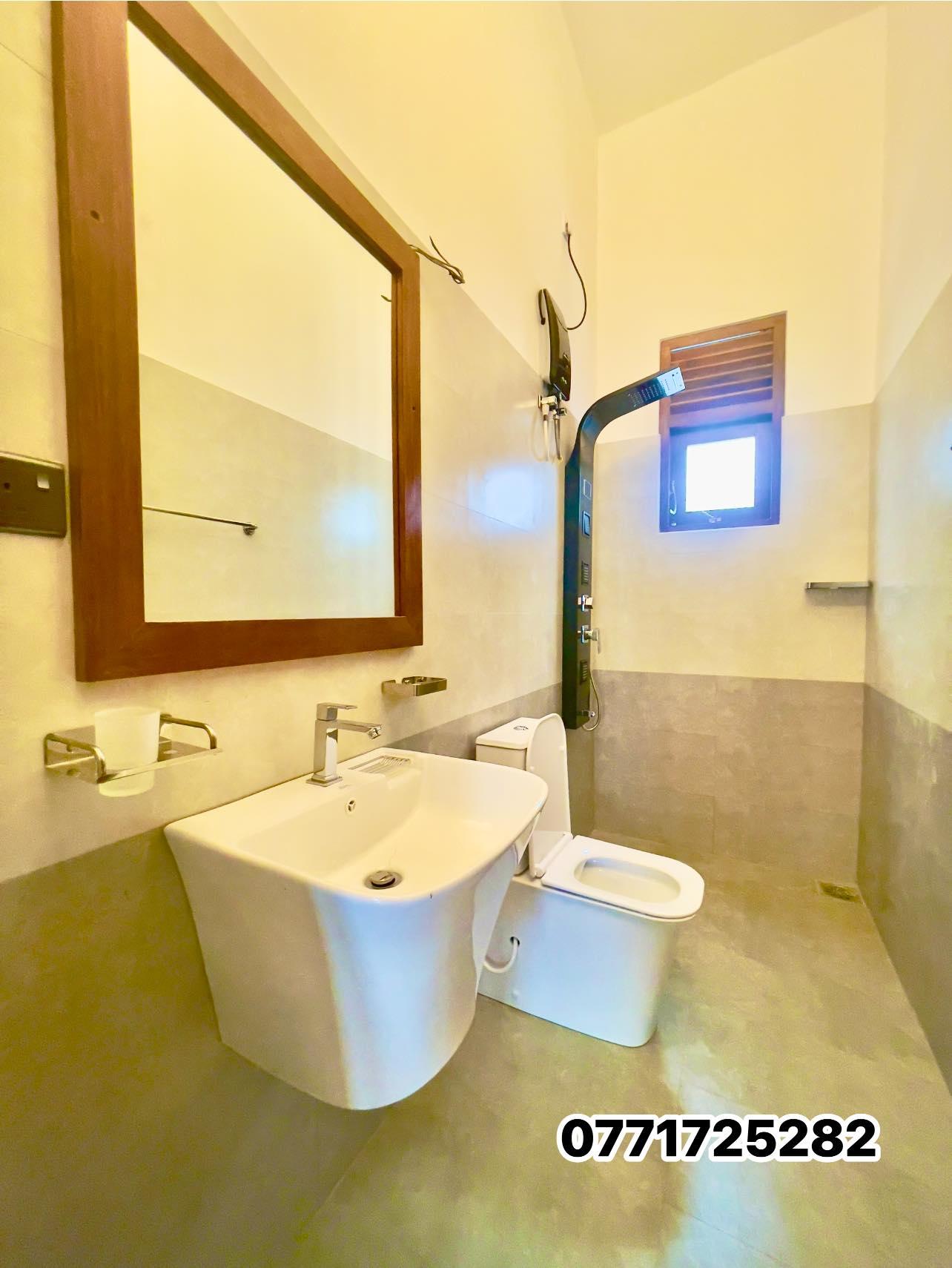 Architecture Design Brand New Single-Storey House in Polgasowita