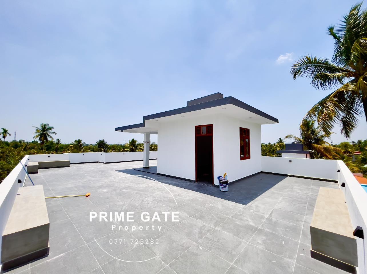 Luxury 3-Storey House for Sale – Kesbewa