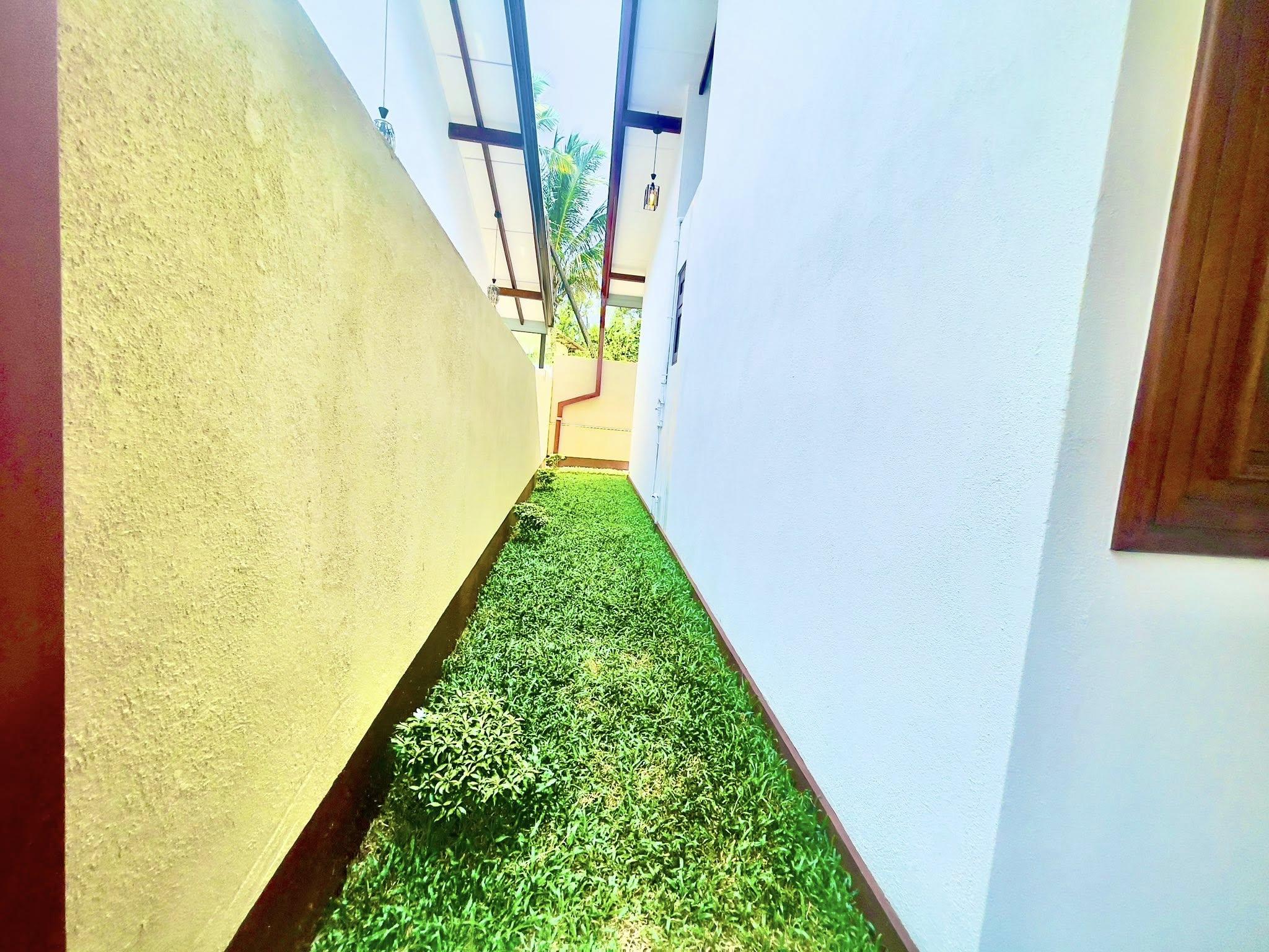 Modern New House for Sale – Prime Location