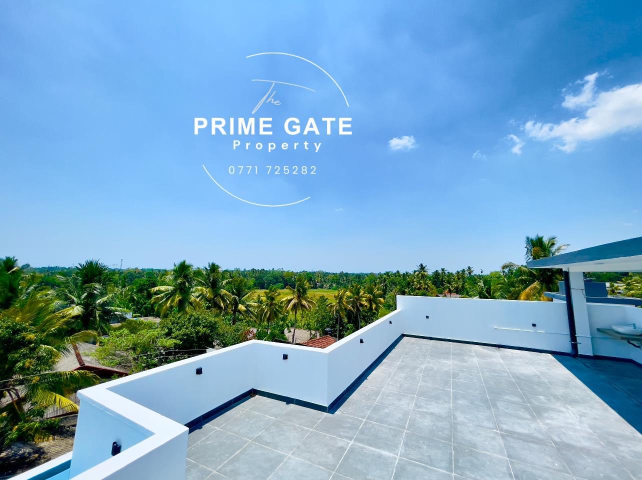 Luxury 3-Storey House for Sale – Kesbewa