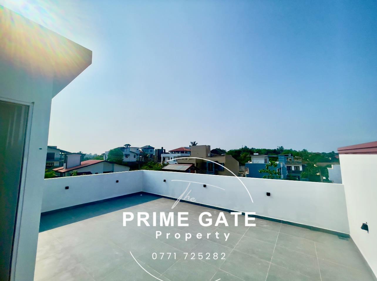 Brand New Three-Storey Luxury Double Hight Modern Design House For Sale In Piliyandala