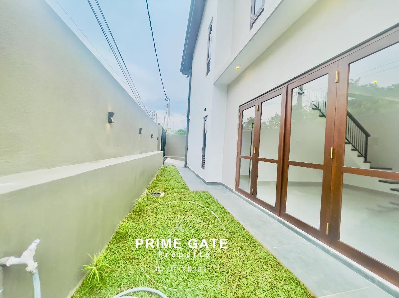 Luxury 2-Storey House – Piliyandala / Polgasowita