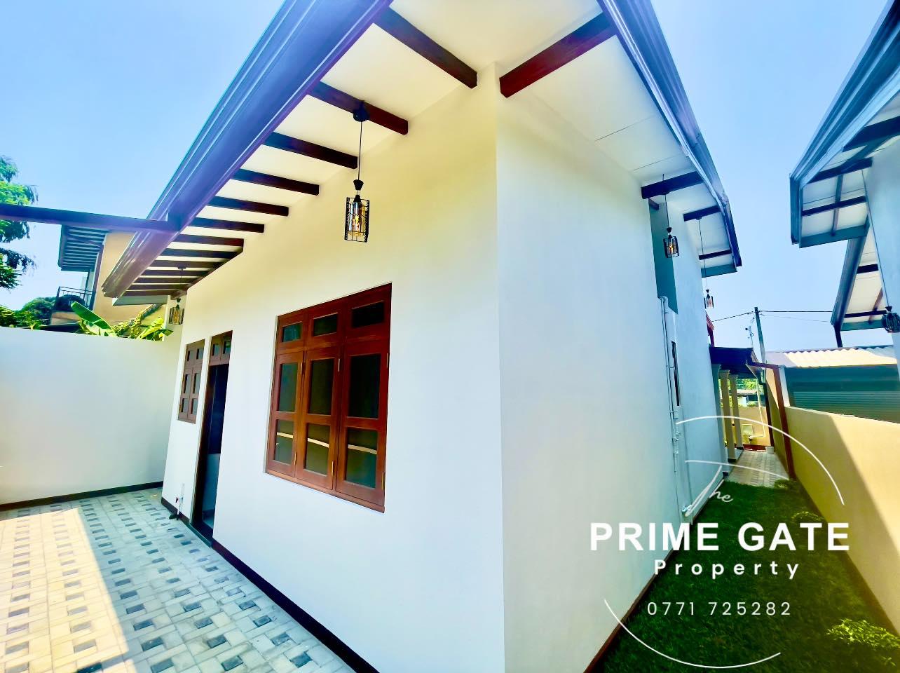 Modern New House for Sale – Prime Location