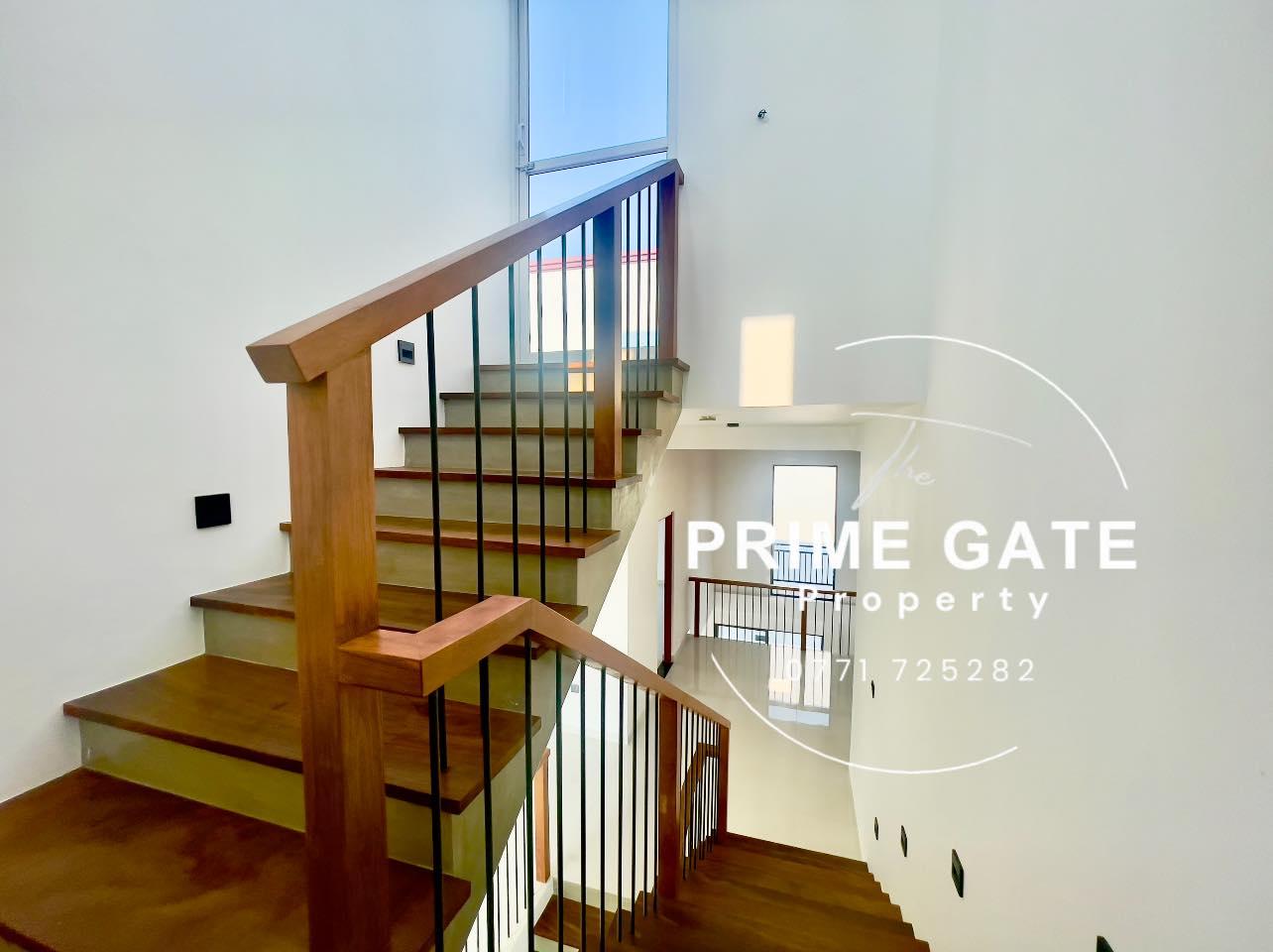 Brand New Three-Storey Luxury Double Hight Modern Design House For Sale In Piliyandala