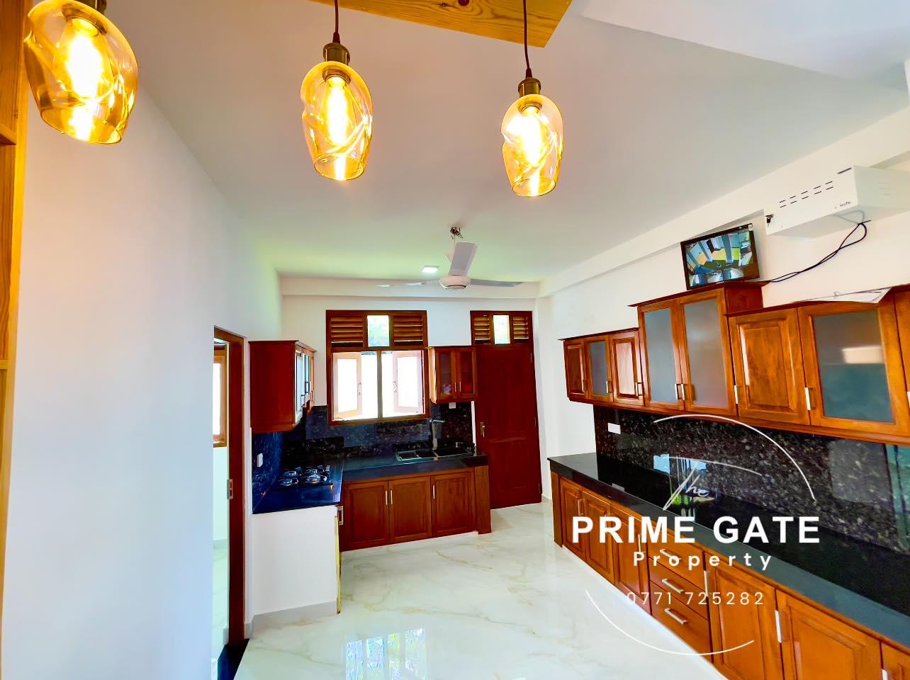 Luxury 3-Storey House for Sale – Kesbewa