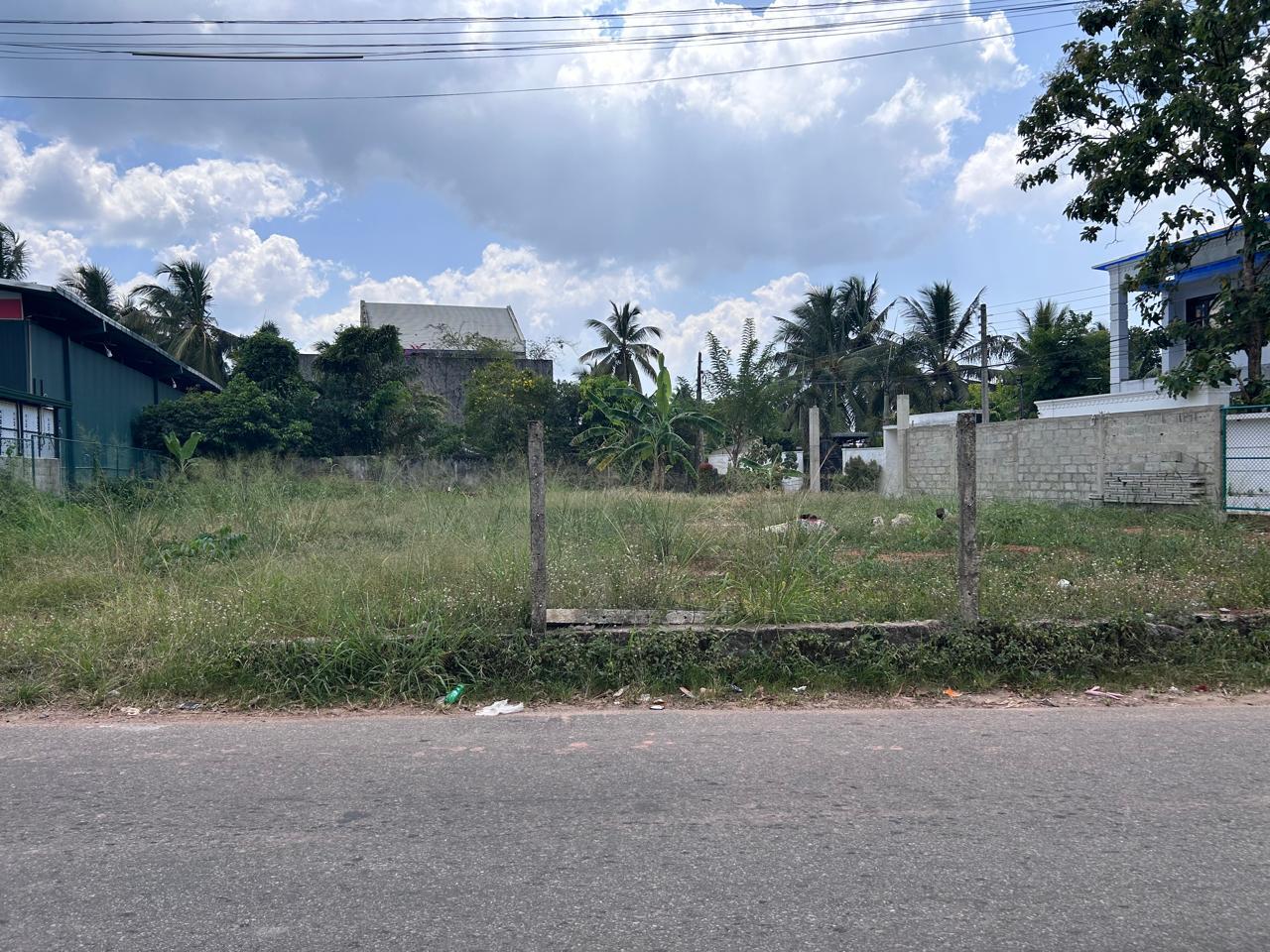 Prime 20 Perch Land for Sale – Kottawa (Main Road Frontage)