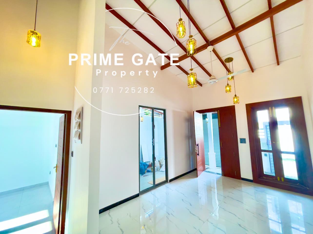 Brand New Single Storey Solid House In Piliyandala