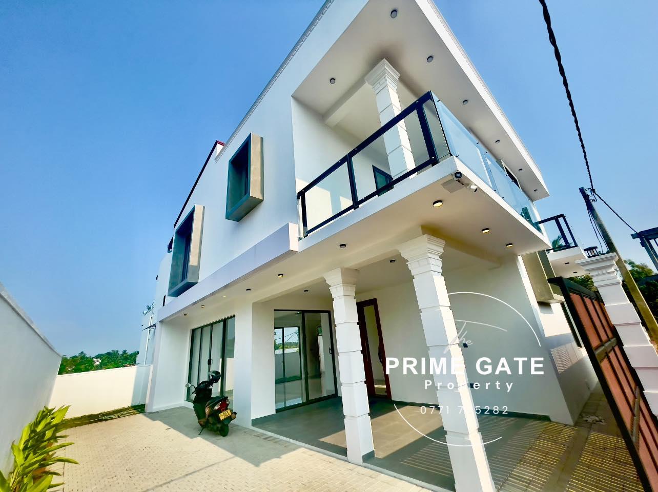 Brand New Three-Storey Luxury Double Hight Modern Design House For Sale In Piliyandala