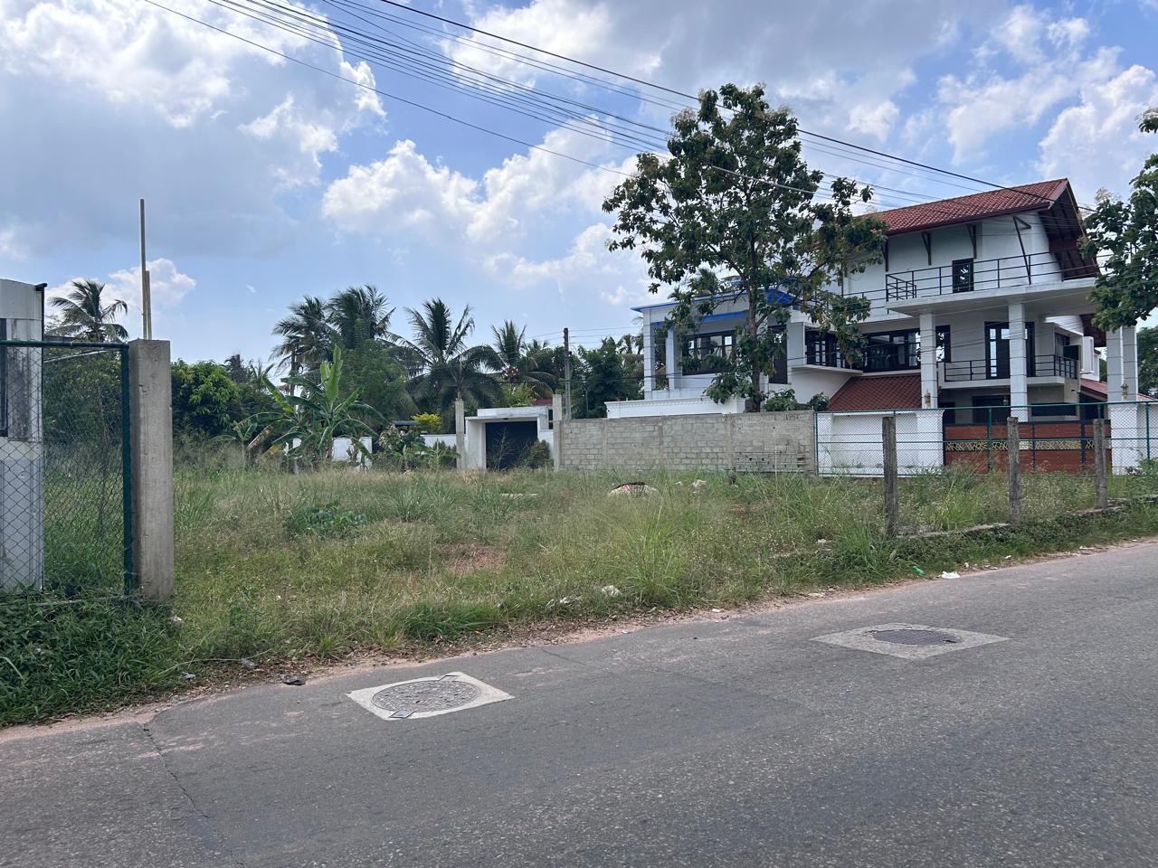 Prime 20 Perch Land for Sale – Kottawa (Main Road Frontage)