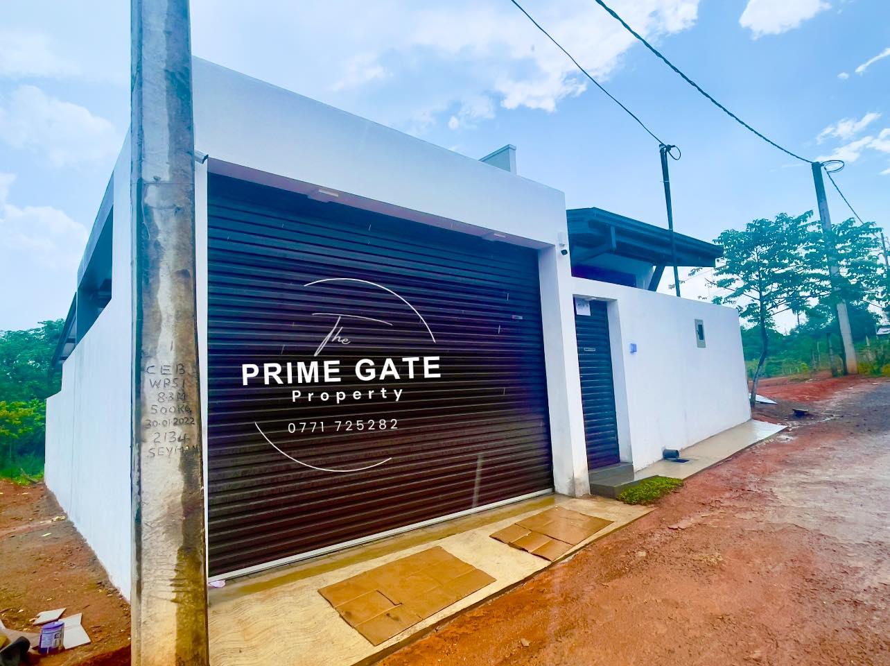 Architecture Design Brand New Single-Storey House in Polgasowita