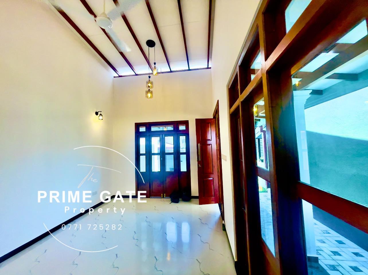Modern New House for Sale – Prime Location