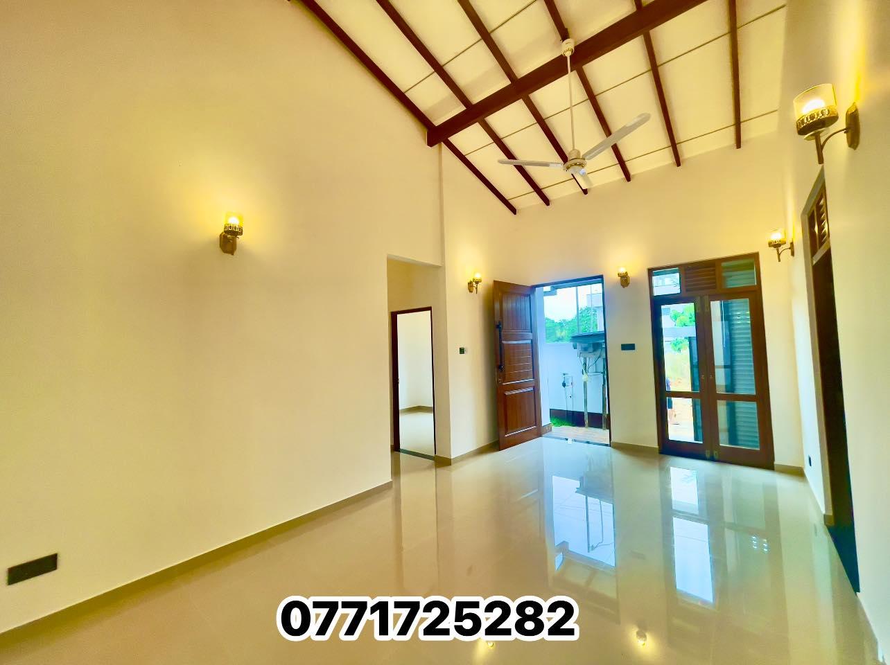 Architecture Design Brand New Single-Storey House in Polgasowita