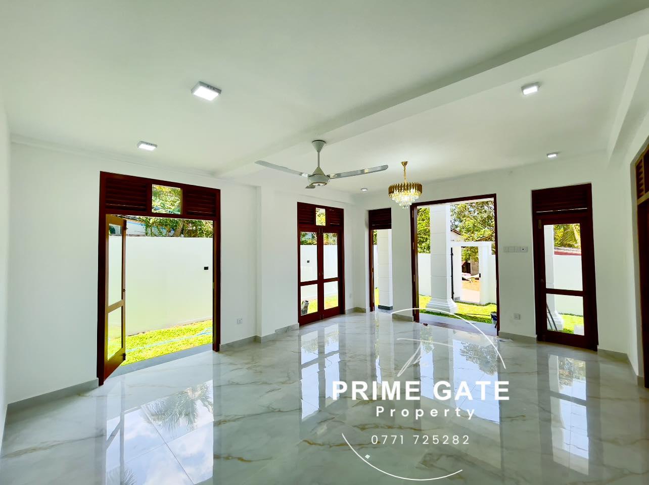 Luxury 3-Storey House for Sale – Kesbewa