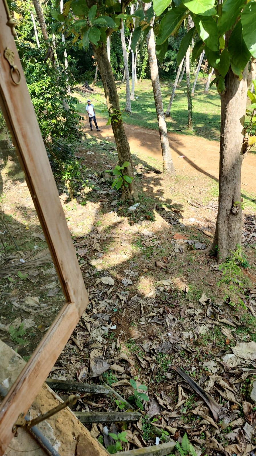 Prime 16 Perch Land for Sale Near Colombo – Batuwandara, Kasbawa with Water & Electricity – Urgent Sale!