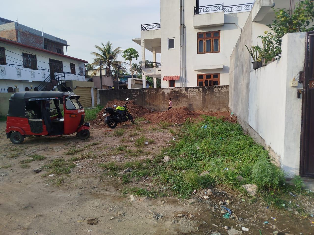 5 Perch Land for Sale | Wattala Mabola, Colombo-Negombo Road