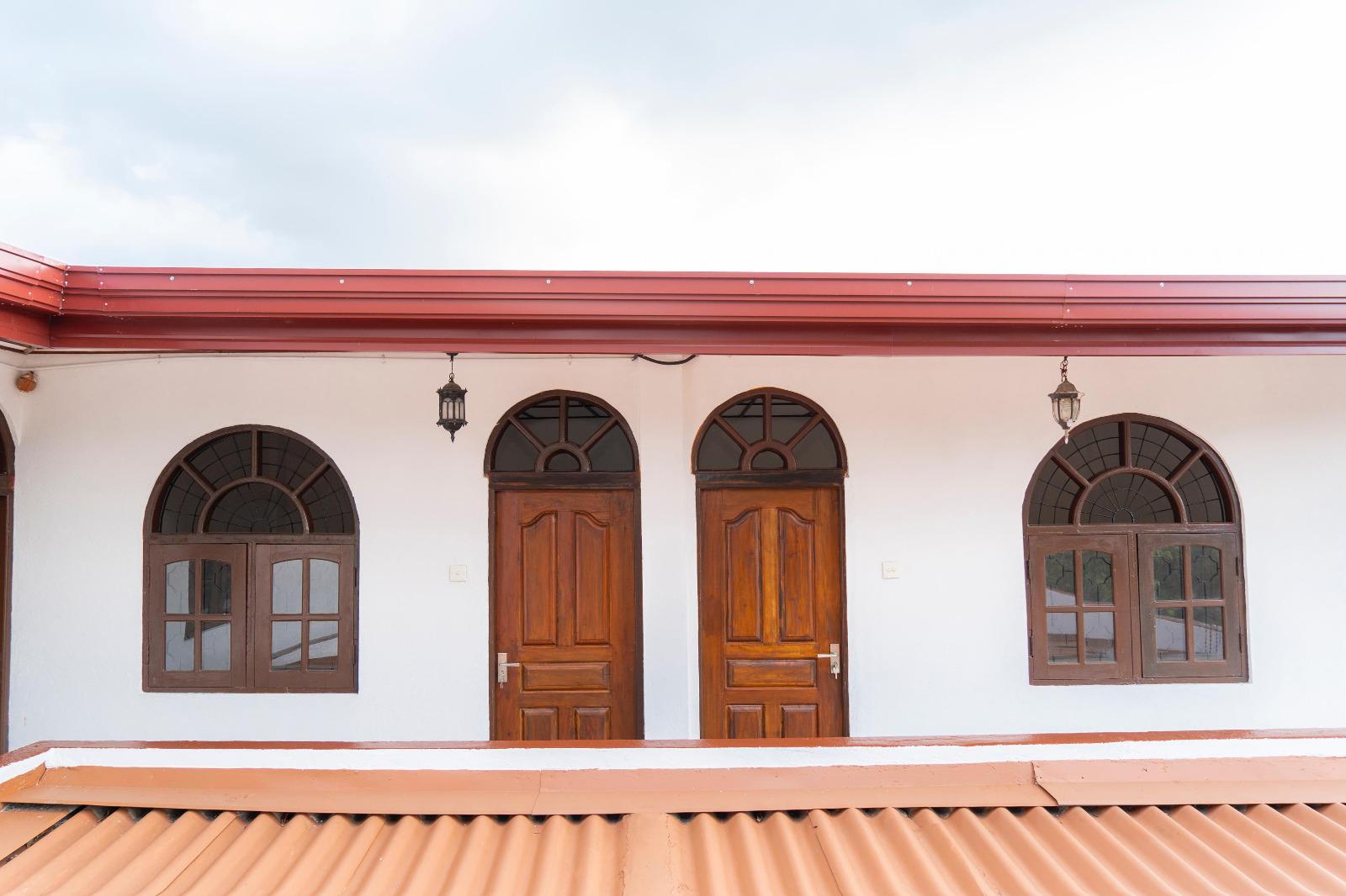 7 Bedroom 2 Storey House for Sale in Navinna Maharagama