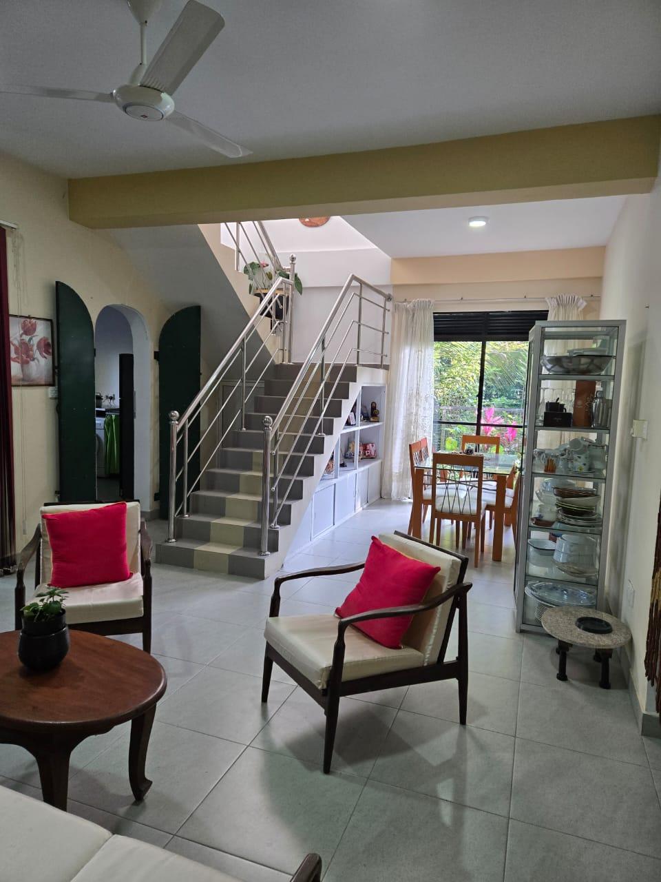 Luxury Holiday Villa for Sale on 41 Perches Near Kandy Waterworld