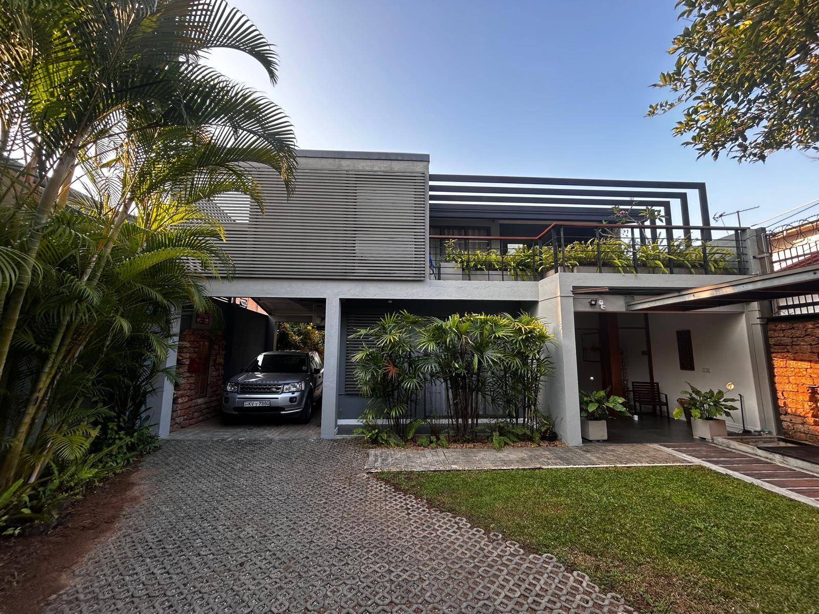 Elegant 2-Storied Residential Home for Sale in a Prime Location in Nugegoda, Thalapathpitiya with Modern Amenities & Solar Power.