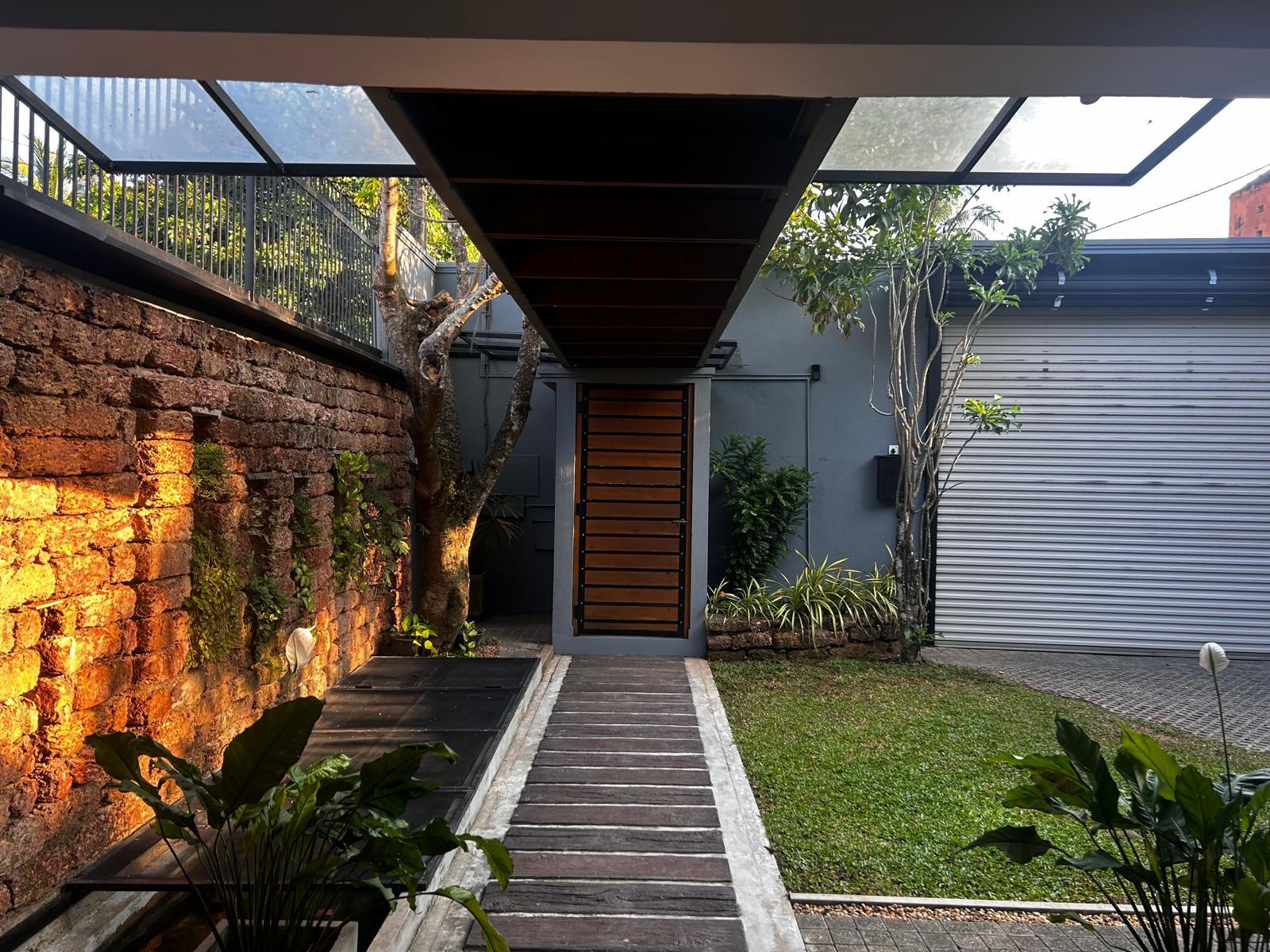 Elegant 2-Storied Residential Home for Sale in a Prime Location in Nugegoda, Thalapathpitiya with Modern Amenities & Solar Power.