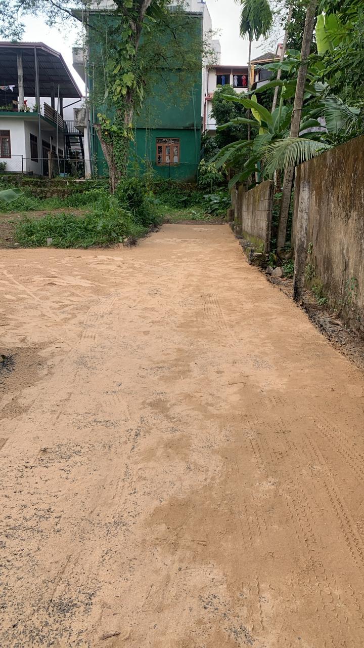 Prime 12 Perch Land for Sale in a Prime Residential Area in Ethul Kotte, Alakeshwara Road – Ideal for Your Dream Home or Investment.