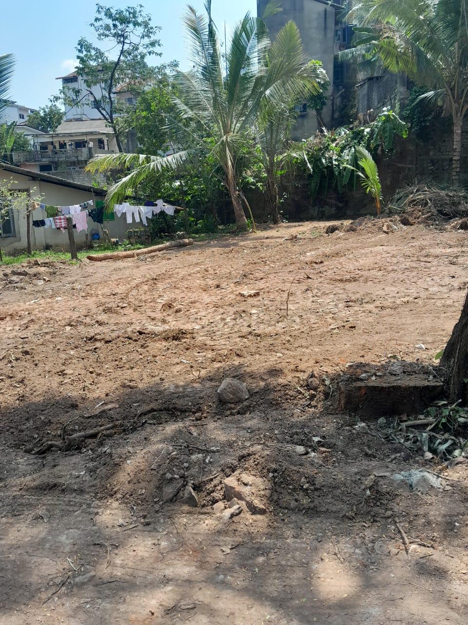 Prime 12 Perch Land for Sale in a Prime Residential Area in Ethul Kotte, Alakeshwara Road – Ideal for Your Dream Home or Investment.