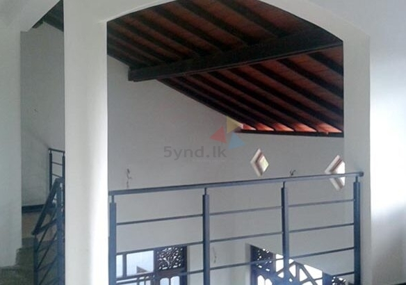 Ganemulla House 05 750x410 2