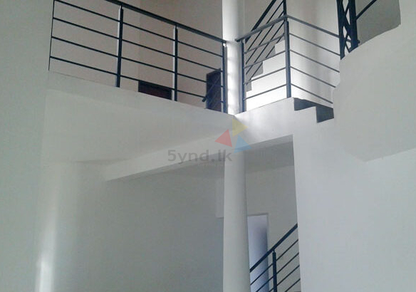 Ganemulla House 06 750x410 1